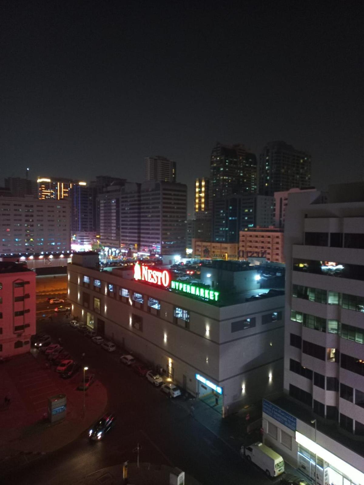 Holiday Home 2 Bedrooms Apartment For Family Only 沙迦 外观 照片