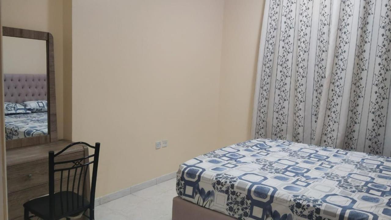 Holiday Home 2 Bedrooms Apartment For Family Only 沙迦 外观 照片
