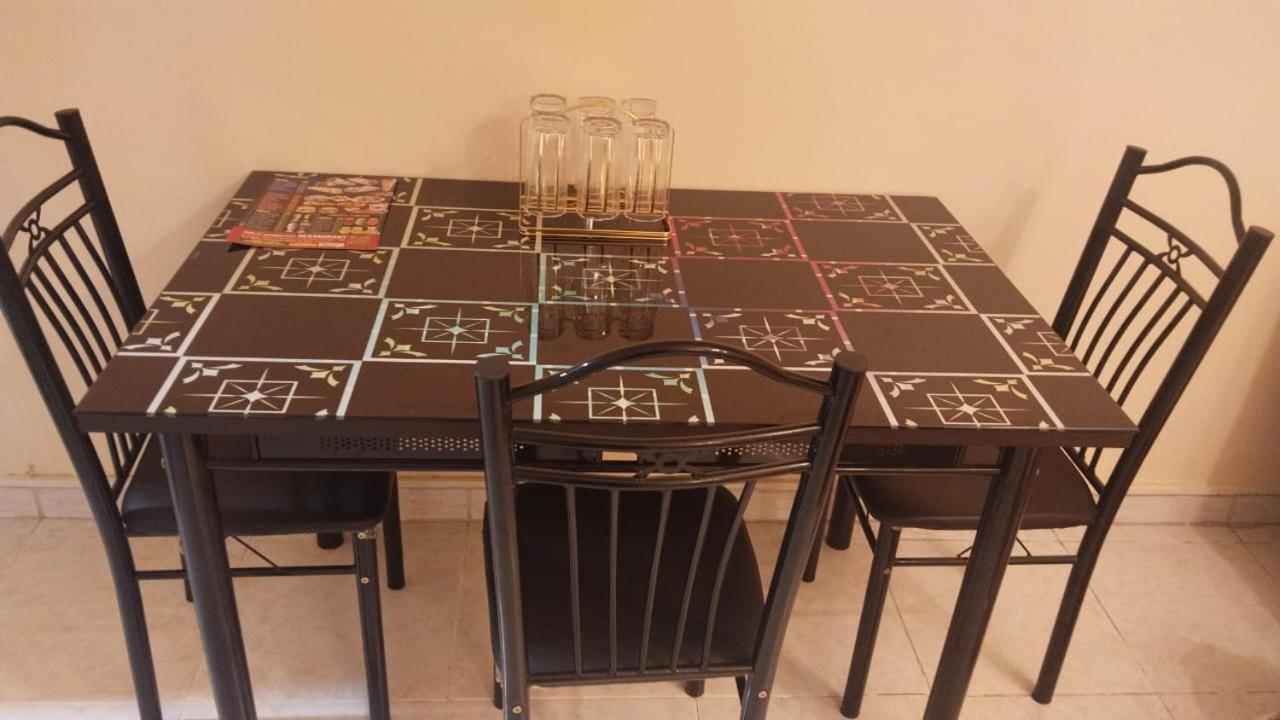 Holiday Home 2 Bedrooms Apartment For Family Only 沙迦 外观 照片